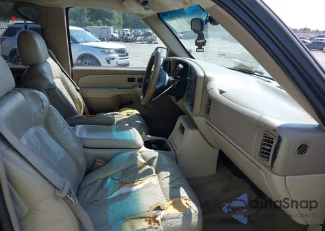 2001 Chevrolet Tahoe Lt z USA, uszkodzony, nr VIN 1GNEC13T21R113039